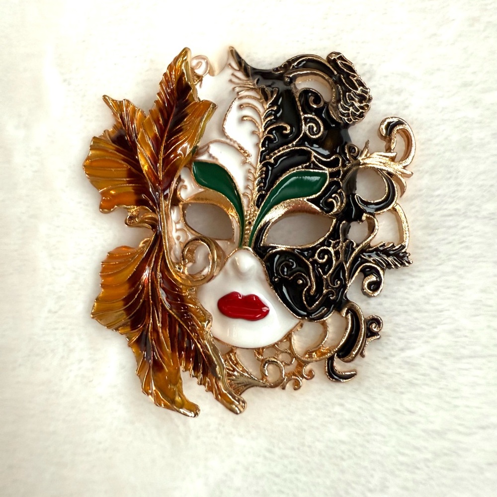 Elegant Black and Gold Mask Brooch / Pendant NWOT
